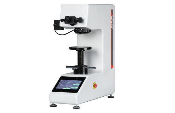 ISO 6507 Máquina automática de prueba de dureza de torreta Vickers con precisión de fuerza ± 0,2%