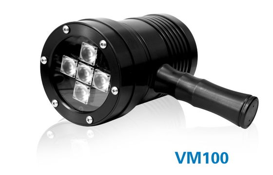 La lámpara pura de la luz NICHIA de la lámpara ULTRAVIOLETA UV-A del poder más elevado 365nm gotea la lente de Finlandia para la detección de escape fluorescente