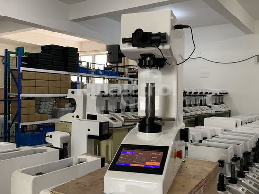 Máquina de prueba completamente automática de la dureza de Vickers con X-Y Anvil motorizado