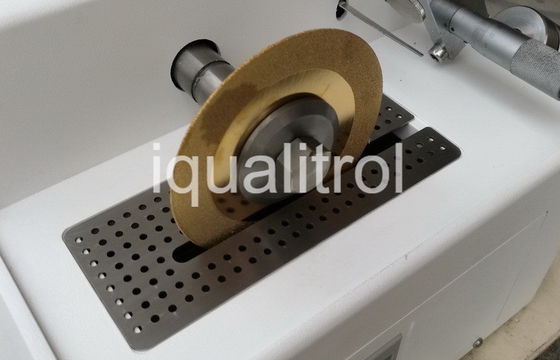 Máquina de corte de precisión de baja velocidad de 220V 50Hz para piezas no metálicas / electrónicas DTQ-5